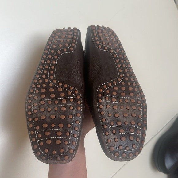 TOD’S LEATHER FLATS Size 10 - Picture 15 of 15